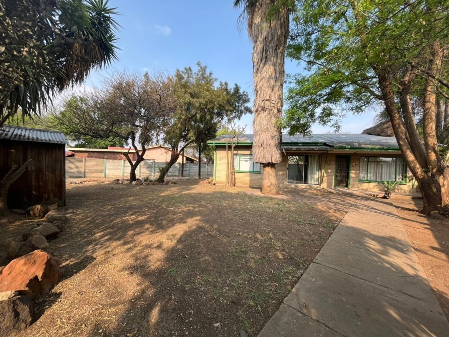 3 Bedroom Property for Sale in Oos Einde North West